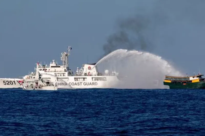 Çin ile Filipinler arasında Güney Çin Denizi açıklarında gerginlik