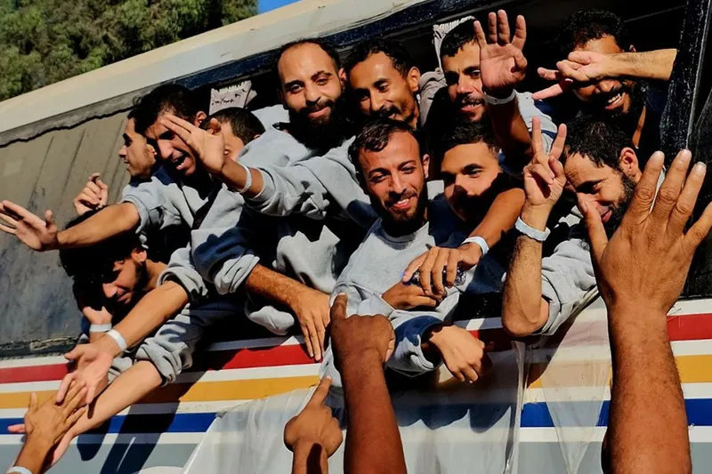 Direniş, Aksa Tufanı Mutabakatı kapsamında 1.968 Filistinli esiri özgürlüğüne kavuşturdu