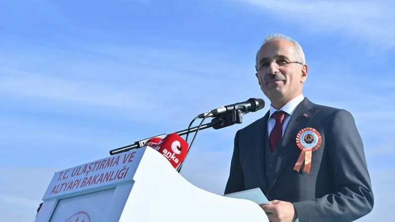 Bakan Uraloğlu: 5G, Türkiye’nin dijital geleceğini şekillendirecek