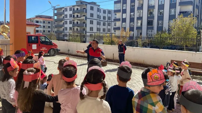Besni’de Tohum Anaokulu öğrencilerine ‘yangın güvenliği’ eğitimi 