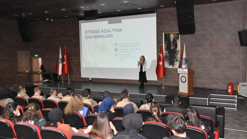 Kars’ta emniyet personeline “Psikolojik İlk Yardım” eğitimi verildi