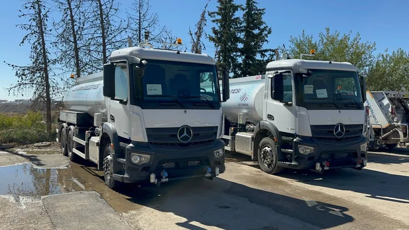 Adıyaman Belediyesi, temizlik filosunu 2 yeni arazözle güçlendirdi  - Videolu Haber