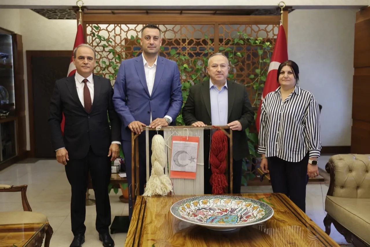 “İlmek İlmek Türkiye”de ilk ilmek Vali Fidan