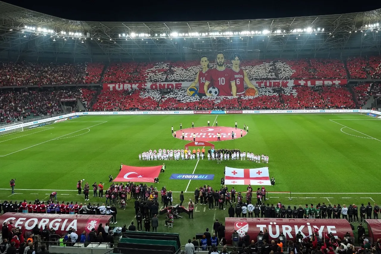 Büyükakın’dan Milli Takım’a Tebrik, Taraftara Teşekkür