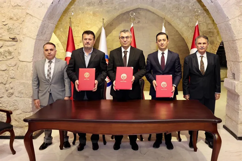 Mersin’de sağlık altyapısına hayırseverlerden üç yeni destek