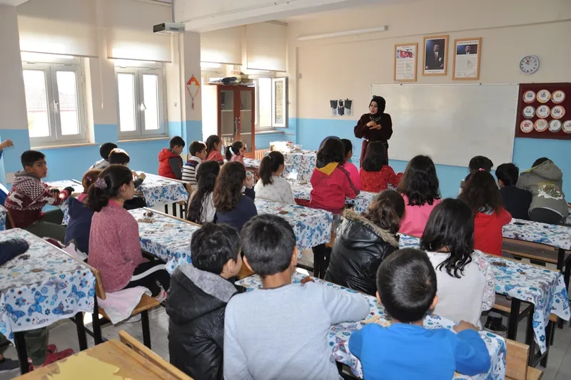 Uzman Eğitimci Konak: Ailenin eğitime katkısı, çocuğun başarısının anahtarıdır