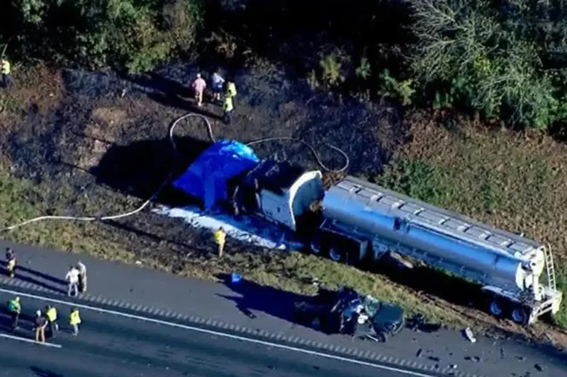 ABD’de zincirleme kaza: 8 ölü