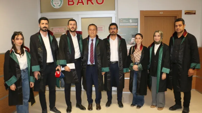 Adıyaman’da genç avukatlardan çağrı: ‘CMK ücretleri asgari ücret tarifesine eşitlensin’  - Videolu Haber