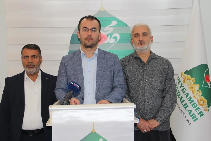 Yüzbinlerin katıldığı 