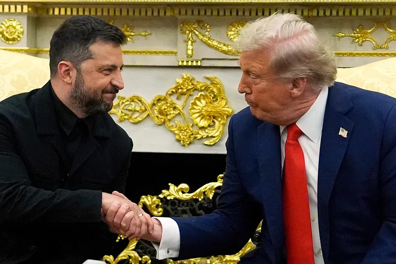Donald Trump ile Volodimir Zelenskiy Beyaz Saray