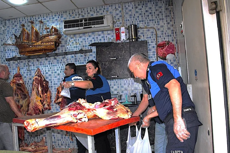 Şanlıurfa’da 1 ton bozuk et ele geçirildi