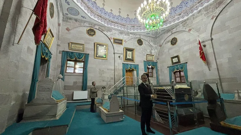 Suat Kılıç: “Tarihi ve manevi zenginliğinle muhteşemsin Kars”