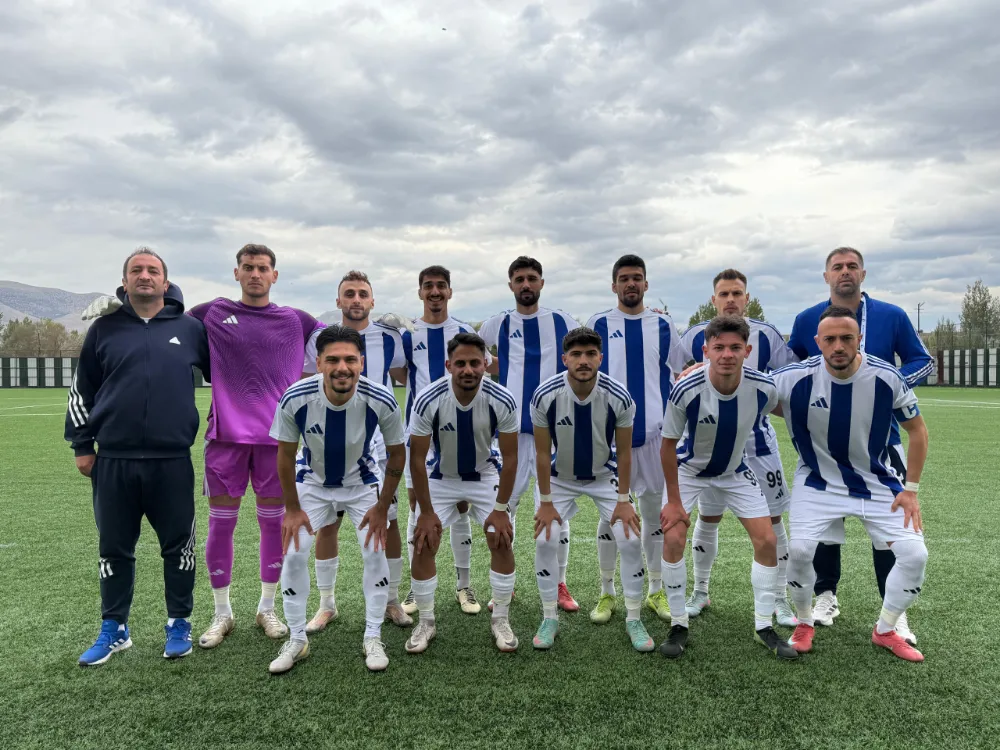 BÜYÜKŞEHİR BELEDİYESİ ERZURUMSPOR SAHASINDA İLK GALİBİYETİN PEŞİNDE...