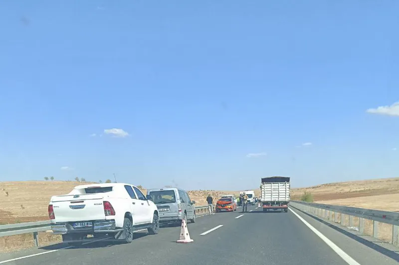 Mardin’de otomobil ile motosiklet çarpıştı: 1 ölü, 4 yaralı 
