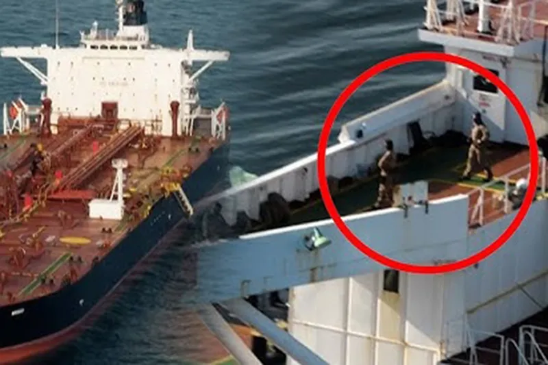 Fransa, Rus petrol tankerine el koydu