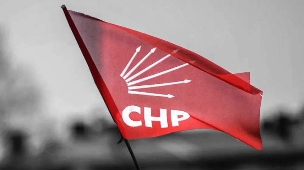 Özgür Özel’in Memleketinde Kriz: CHP’li 2 Üye İstifa Etti