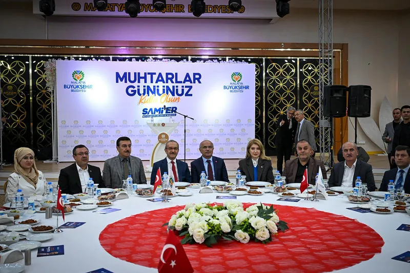 Büyükşehir Belediye Başkanı Er: Muhtarlar devletin vatandaşa uzanan elidir