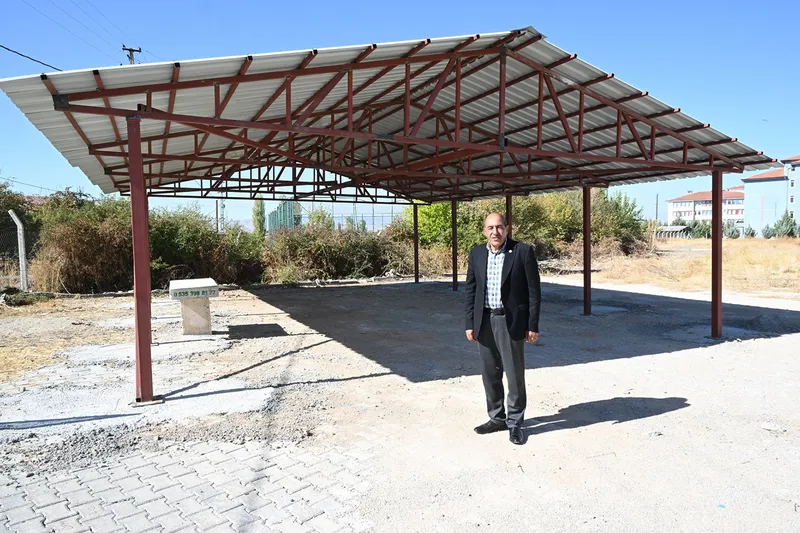 Yeşilyurt Belediyesi, Suluköy’deki mezarlık alanını yeniledi 