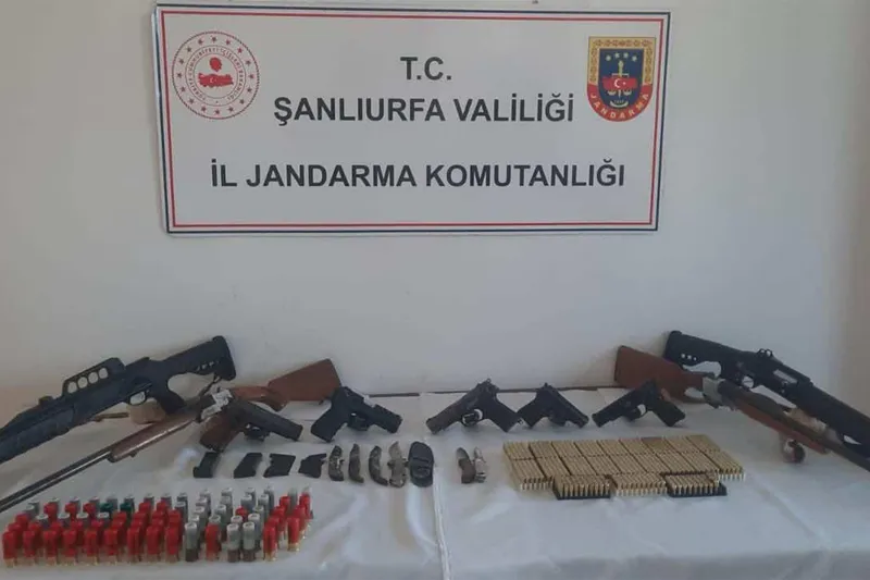 Şanlıurfa Halfeti’de çok sayıda silah ve fişek ele geçirildi