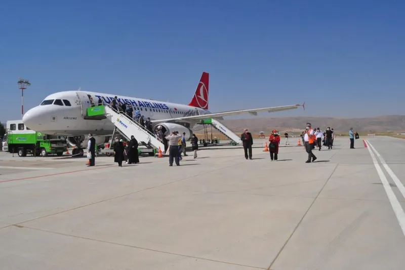 Siirt Havalimanı yine uçuşlara kapatıldı: Milyonluk yatırımlar boşa gitti