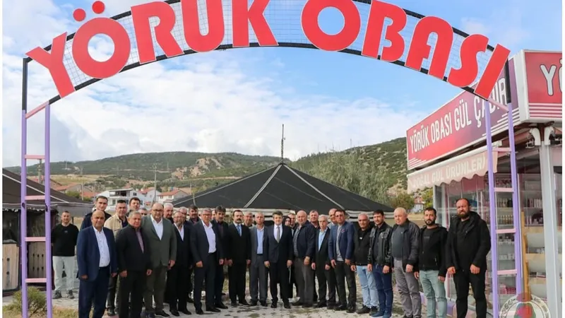 Keçiborlu Belediye Başkanı Parlak, muhtarlarla bir araya geldi