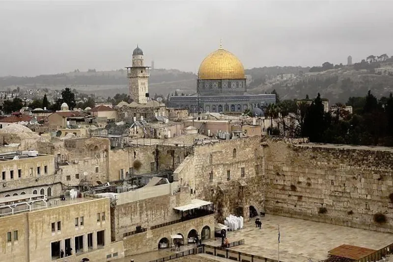 Kudüs Valiliği: israilin Aksa çevresindeki kazı çalışmaları kutsal yapıları tehdit ediyor