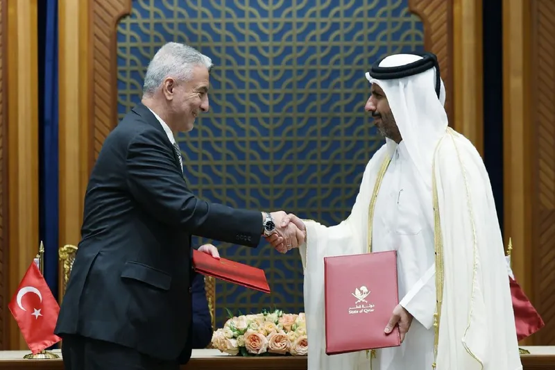 Bakan Bolat, Katarlı mevkidaşı Al Sani ile görüştü