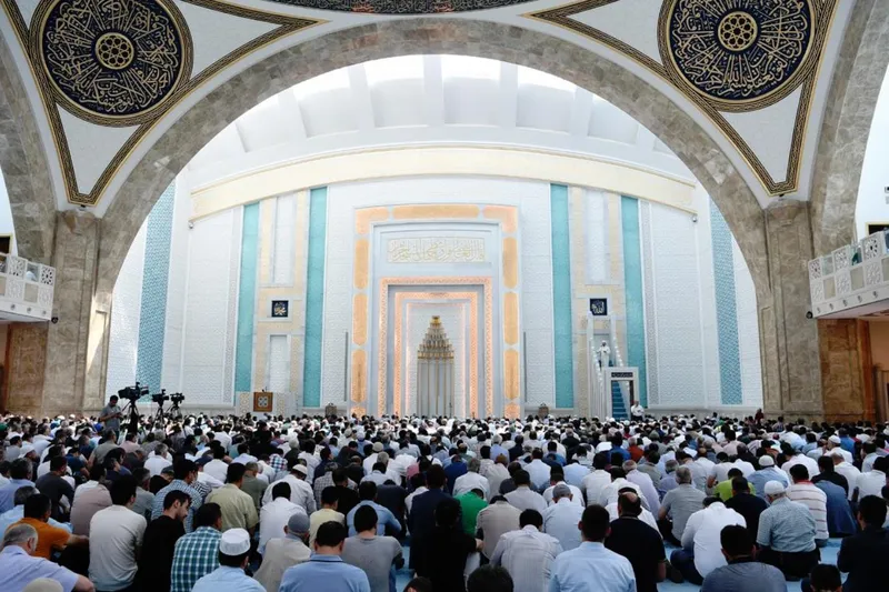 Cuma hutbesi: Birlikte bereket, kardeşlikte rahmet vardır