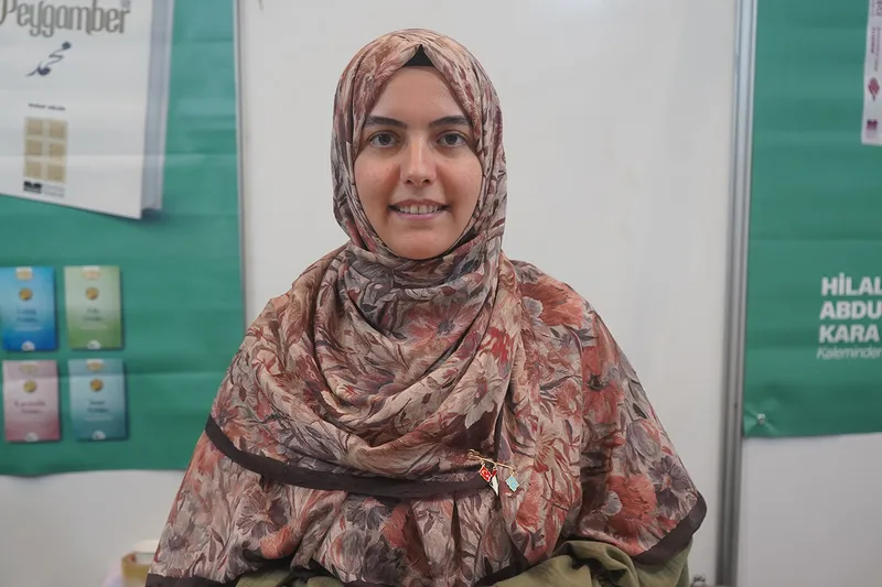 Edebiyatçı Yazar Selek: Çocukların kitap okumasını istiyorsak, anne ve baba da okumalı