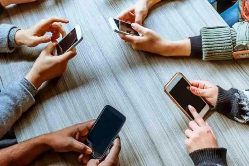 Muslu: Sosyal medya ve internet oyun bağımlılığı insanların yaşamlarını ciddi anlamda tehdit ediyor