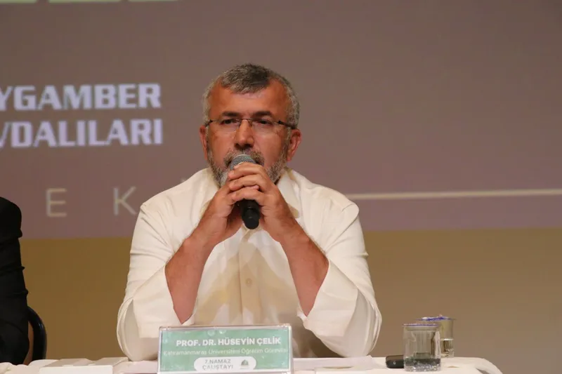 Prof. Dr. Çelik: Namaz medeniyetimizin temelini oluşturuyor