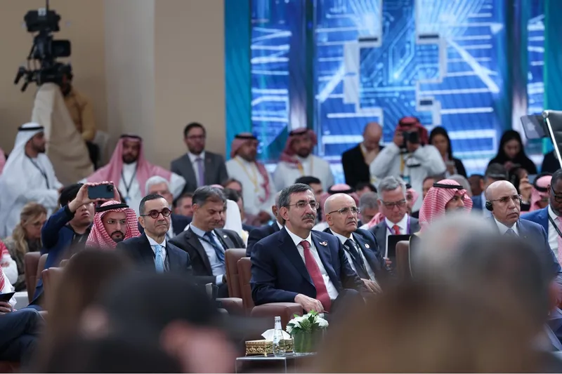 Cumhurbaşkanı Yardımcısı Yılmaz Riyad