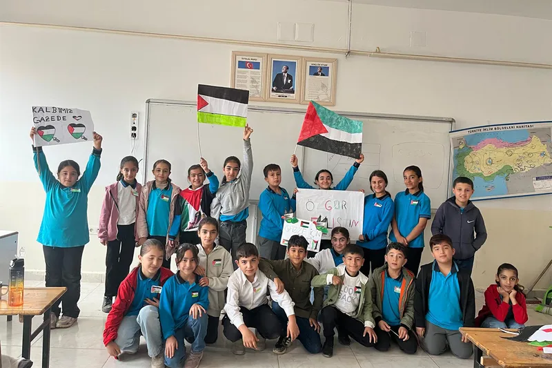 Şanlıurfa’da okullardan Gazze’ye anlamlı destek