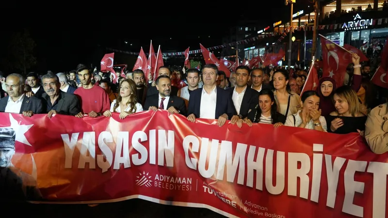 Tutdere: ‘Türkiye Cumhuriyeti demokrasiyle, adaletle buluşacak’  - Videolu Haber