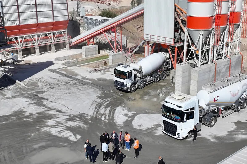 Belediye Başkanı Geçit: Beton santrallerimiz şehrimizin inşasına büyük katkı sunuyor