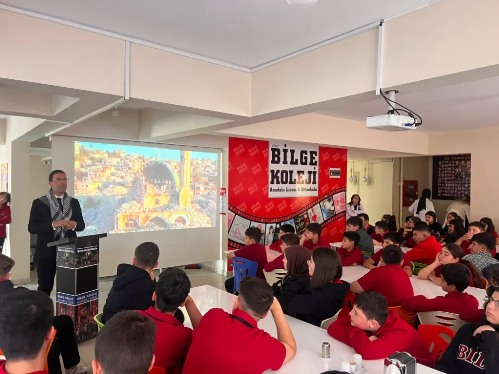 Özel Bilge Koleji Öğrencilerinden Filistin’e Destek: “Mavi Kurdele” Etkinliği