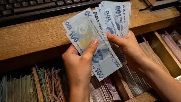 Memur ve memur emeklisine 3 aylık enflasyon farkı: Yüzde 2,38