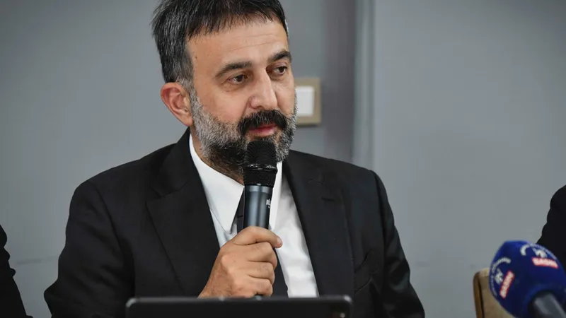 Halil İbrahim Yılmaz: Bir bir siyasi oluşum değiliz, iyilik organizasyonuyuz