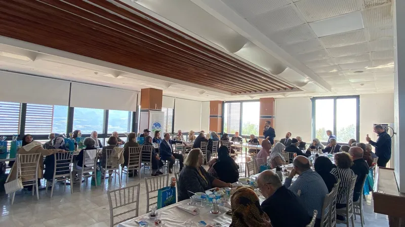 Büyükşehir Pamukova’da Örnek Hizmetlerle Gönülleri Kazandı