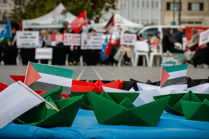 Eminönü’nde Gazze için özgürlük nöbeti