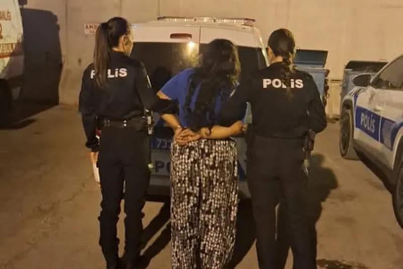 Gaziantep’te haklarında kesinleşmiş hapis cezası bulunan 2 şahıs yakalandı