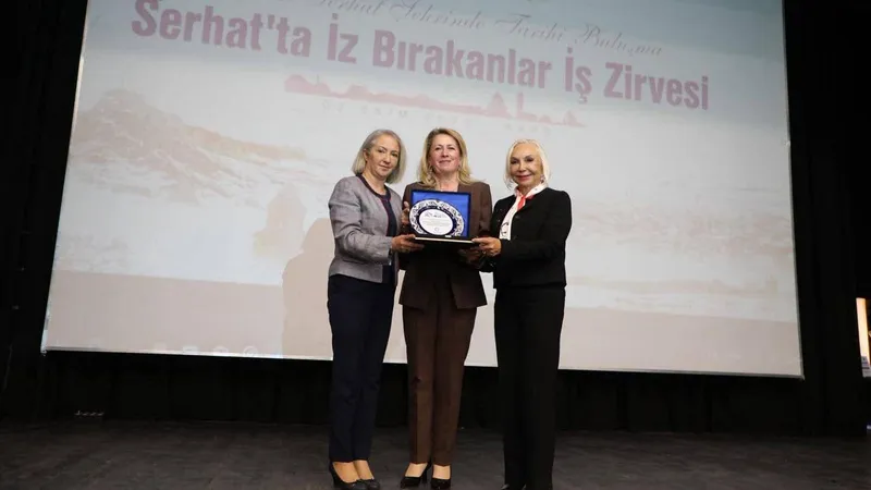 Kars’ta “Serhat’ta İz Bırakanlar İş Zirvesi” gerçekleştirildi