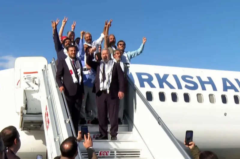 siyonistlerin alıkoyduğu 137 aktivist İstanbul