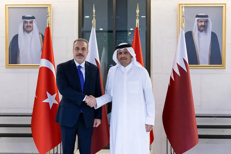 Dışişleri Bakanı Fidan, Katar Başbakanı Al Sani ile görüştü