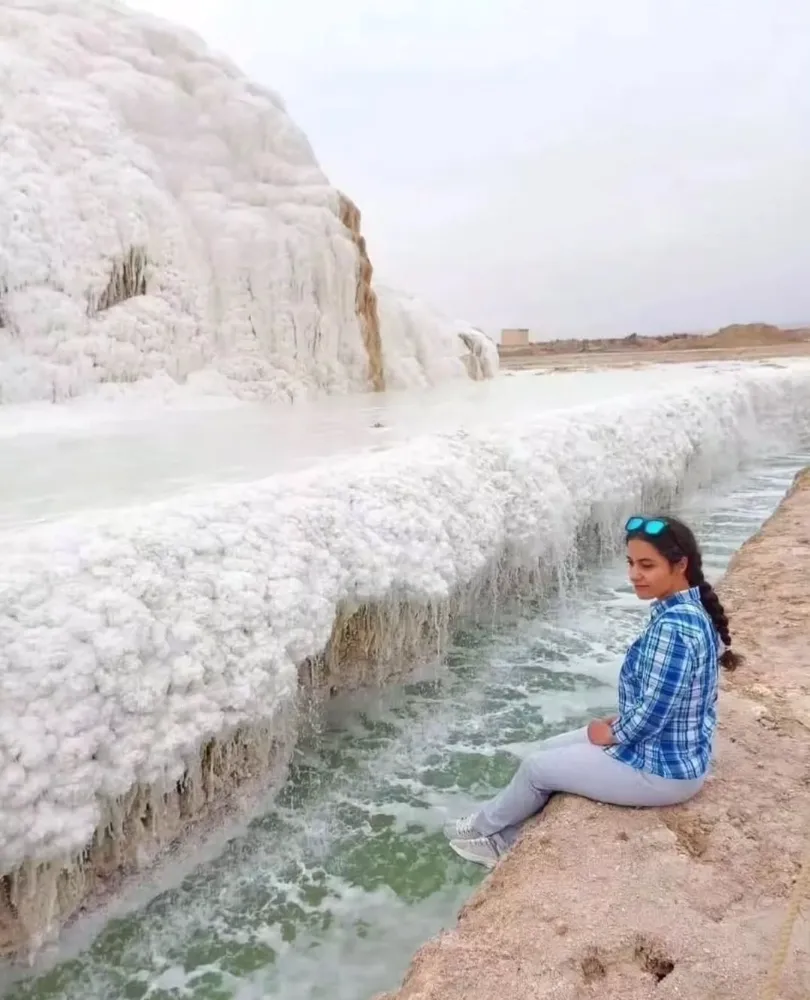 Dünyanın Tek Tuz Şelalesi İran’ın Hur Kentinde Keşfedildi