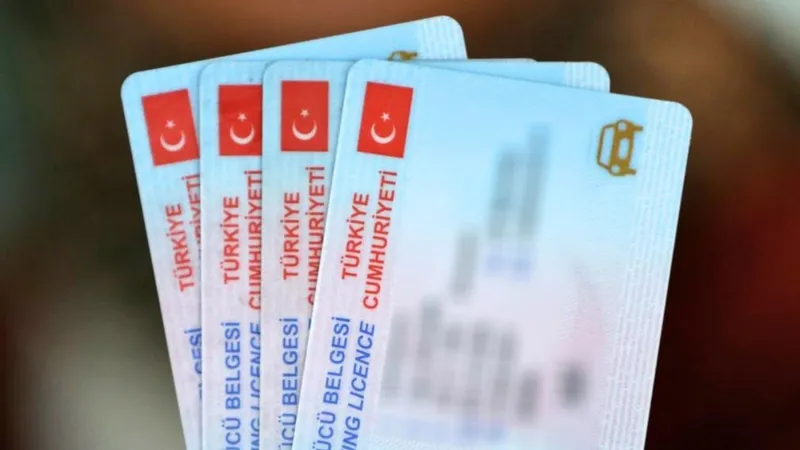 TBMM’de yeni trafik düzenlemesi yolda: Hız yapanın ehliyeti 90 gün iptal edilecek, cezalar cep yakacak 