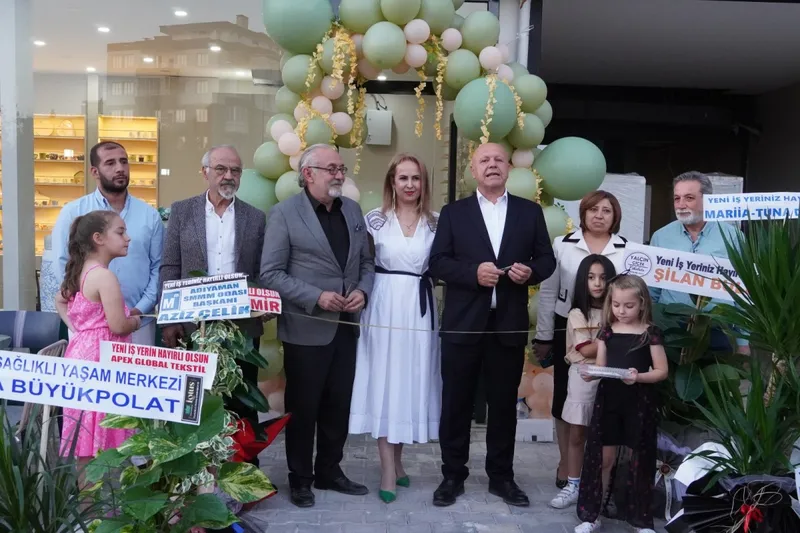 Adıyaman’da sanat ve üretim buluştu: Nazan Taştan Yapıcı’nın ‘Coco Mamiel’ seramik atölyesi açıldı  - Videolu Haber