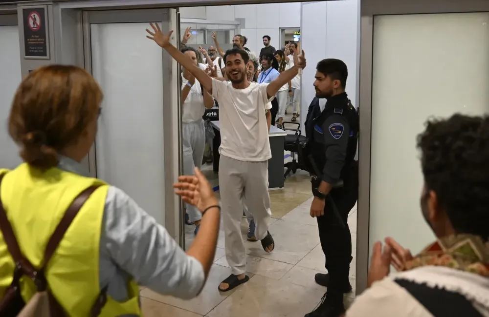 İspanyol aktivistler yaşadıklarını anlattı! “Dövdüler, sürüklediler, aç bıraktılar”