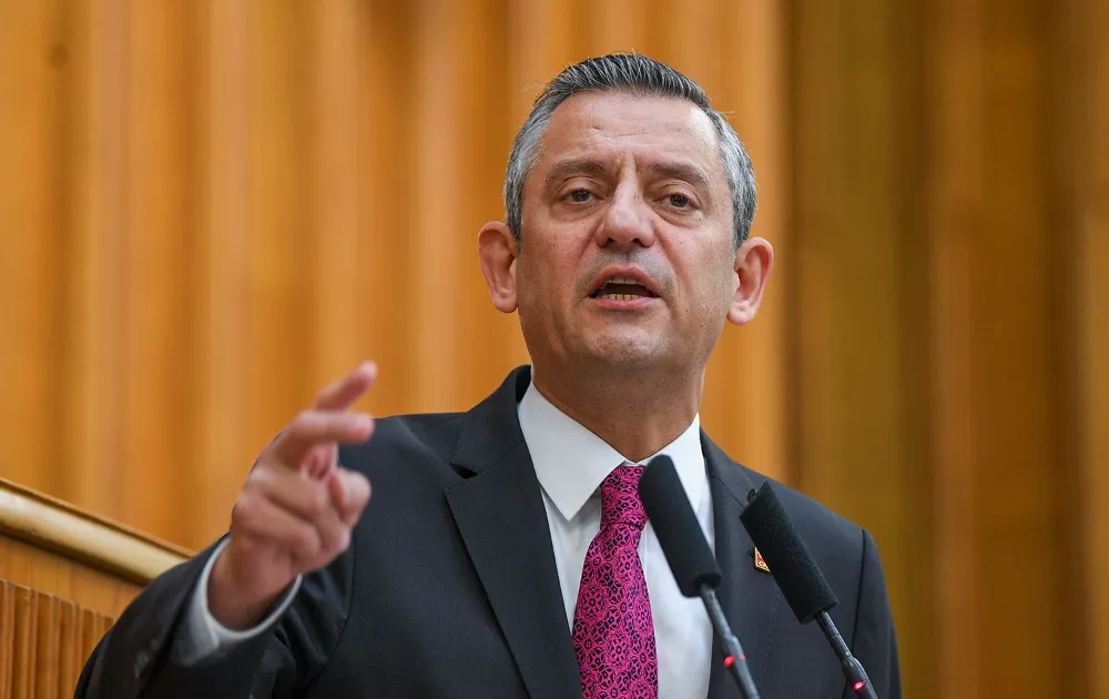 CHP lideri Özel’den vekillere İmamoğlu iddianamesi uyarısı: “Algı operasyonuna hazırlıklı olun”