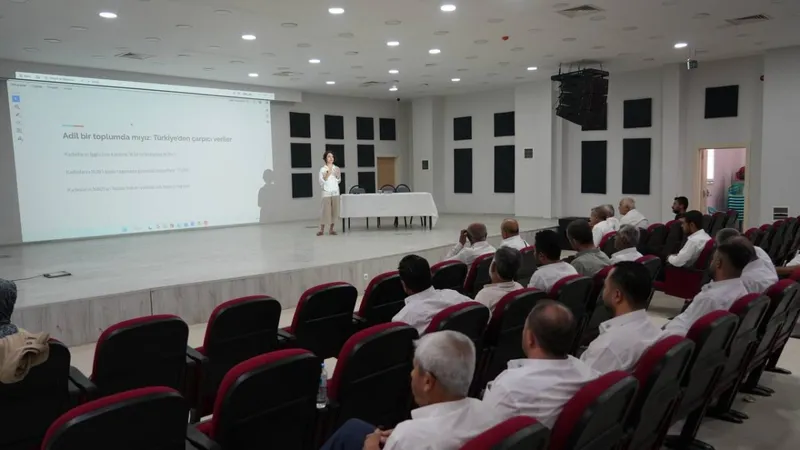 Adıyaman Belediyesi personeline ‘Toplumsal Cinsiyet Eşitliği’ eğitimi 